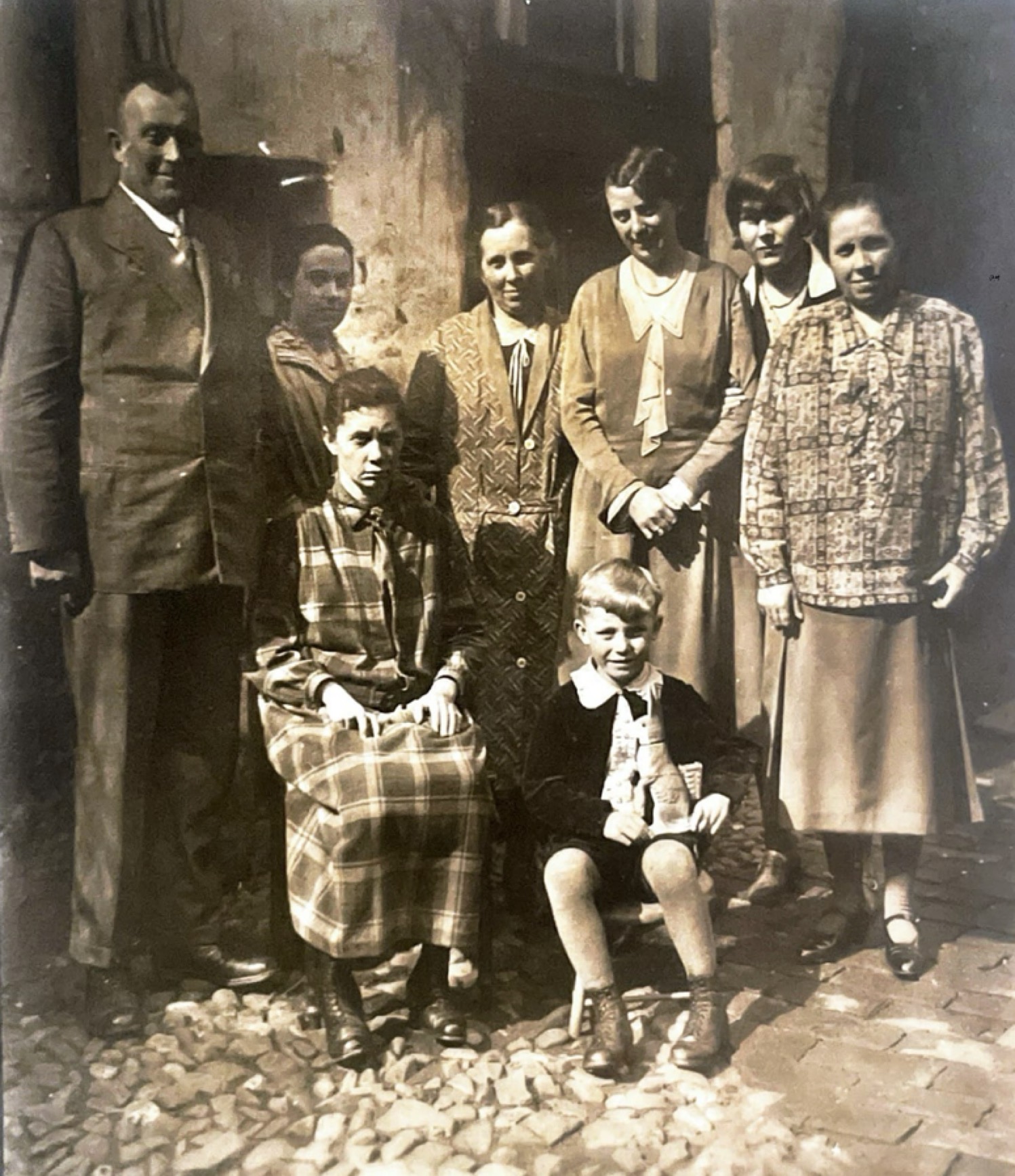 Johannes als Junge mit seiner Familie in Emmerich