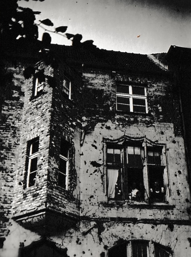 Zerstörte Stadt nach dem Krieg